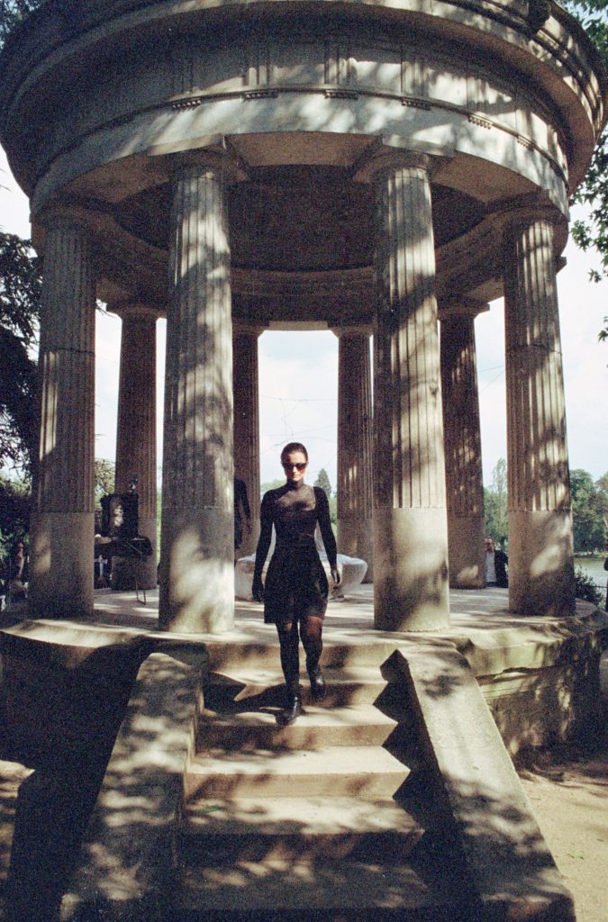 Photo Atlas Artistic Afternoon