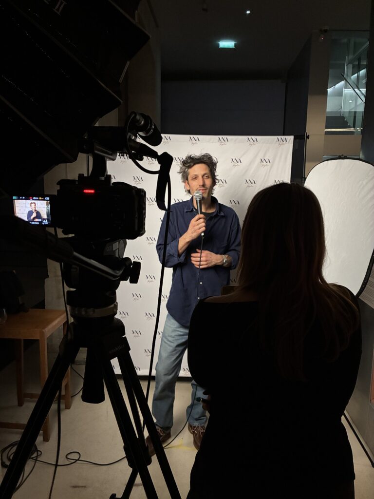 Backstage d’un tournage vidéo – Raphaël Molina, vidéaste